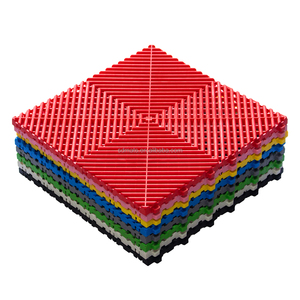 Carreaux de sol de garage antidérapants modernes Emboîtement Plastique PP Tapis de revêtement de surface Magasins de détail de voiture Vinyle Dalle PVC Garage - Product Image 6