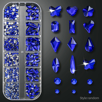 12 grilles de strass pour ongles en verre, thème Noël, bleu diamant, 3D, rouge et vert, formes irrégulières et rondes, tailles mixtes, pour décoration de Noël