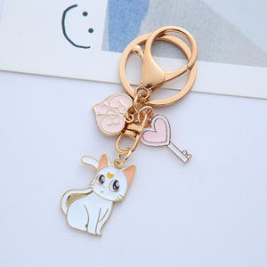 Creative Sailor Moon <span class=keywords><strong>Luna</strong></span> Cat Porte-clés en métal Mignon Cartoon Couple Car Pendentif Sac Sac à dos Accessoire - Product Image 3