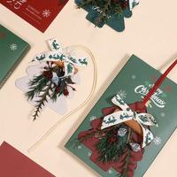 Vente en gros Cadeau de Noël Cartes de parfum de voiture créatives de luxe Carte de parfum de plante aromatique de décoration fraîche à l'air libre
