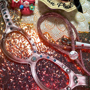 Correa de Lujo con Diamantes de Imitación para Perros Pequeños - Correa Reflectante de Alta Tracción con Diseño de Diamantes Completos - Product Image 3