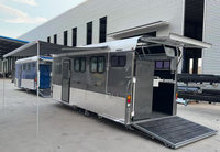 Remorque de camping pour 2 chevaux avec logement, salle de bain et lit superposé