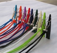 Bunte Plastik-Hunde pfeife für das Training des Pferde trainings Pet Whistle Strap Nachhaltiger Warnton Vibrieren Sie statische Schock mode