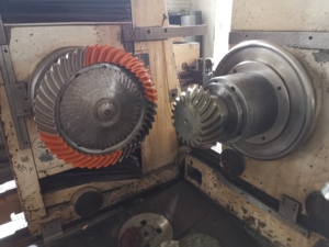 Engrenages coniques en spirale efficaces d'engrenage de couronne durable pour des applications industrielles - Product Image 4
