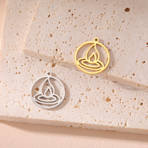 Hot Bán Thép Không Gỉ Lửa Yếu Tố Quyến Rũ Hollow out Lửa Yếu Tố Mặt Dây Chuyền Vàng Màu Phụ Kiện Quà Tặng Cho Vòng Cổ Vòng Đeo Tay - Product Image 3