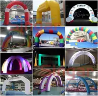 Arco inflável gigante da entrada da propaganda para a corrida