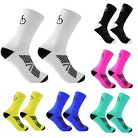 Chaussettes de cyclisme unisexes en nylon tricoté, couleur vive, haute visibilité, respirantes, séchage rapide, avec revers et semelle renforcés, pour l'été
