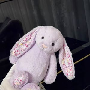Nuevo Peluche de Conejo Bonny Floral Morado de Jc, Muñeco de Peluche de Pascua con Relleno de Algodón PP para Niños de 7 a 14 Años - Product Image 3