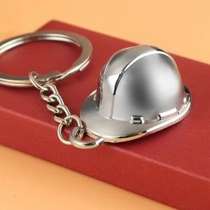 Porte-clés en forme de casque de sécurité en métal, matériau réfléchissant, mini sac à accessoires, pendentif - Product Image 5