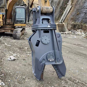 Cesoie Idrauliche Montate su Escavatore per Taglio Meccanico dell'Acciaio - Product Image 4