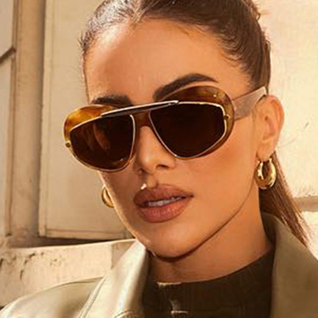 Toad-shaped Rectangle 2026 New Fashionable Vintage Large Full Frame Women's Metal Sunglasses with UV400 Protection High Quality