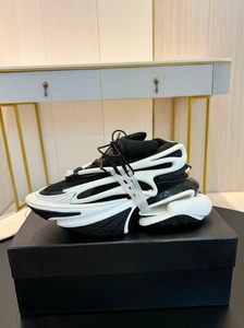 Top-level designed space ship shoes with thick soles for increased height. Outdoor walking shoes. Fashionable boat shoes. - Product Image 2