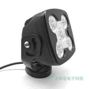 ไฟส่องสว่างสำหรับงานกลางแจ้ง 50W 5LED รูปทรงสี่เหลี่ยม สำหรับติดตั้งบนหลังคารถออฟโรด วัสดุอลูมิเนียมอัลลอยด์ มาตรฐาน IP65 แหล่งกำเนิดแสง LED แบบ DC - Product Image 3