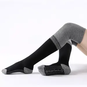 Toptan uzun düz renk özel örme çorap Anti kayma Yoga bacak ısıtıcıları kadınlar için