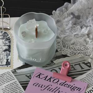 Bougie parfumée LANJO artisanale en verre torsadé, infusée de pierres précieuses, biologique, écologique, de luxe pour Diwali, fête des mères - Product Image 3