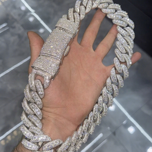 Yu Ying Customized Lock Heavy <b>Chain</b> Hip Hop 30MM <b>Iced</b> <b>Out</b> Moissanite Raised <b>Chain</b> S925 VVS Diamond Cuban Link <b>Chain</b> Necklace - Product Image 1