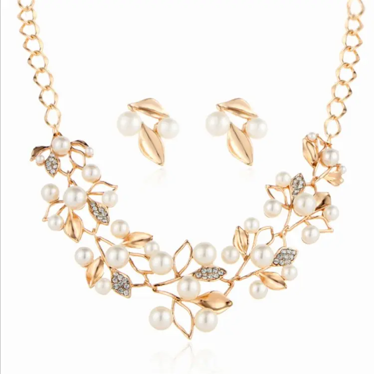 European and American fashion sweet set chain temperament wild pearl diamond necklace bridal earring set
