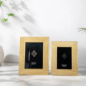 Photo Frame Custom Brass Gold Photo Frame Stand Light Luxury Bedroom Desk High-end 7 Inch Brass Photo Stand