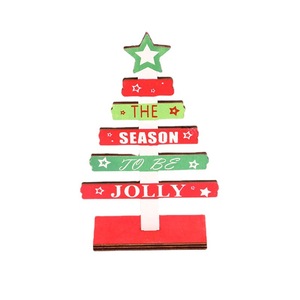 Adornos navideños para armar: Mini árbol de Navidad de madera con el alfabeto inglés, un pequeño adorno para escritorio/oficina. - Product Image 5