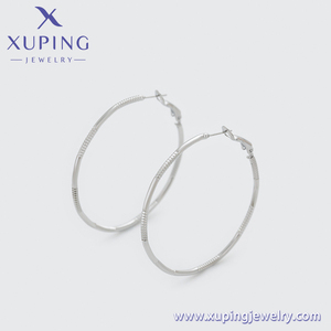 T000845457 Xuping Jewelry joyería de moda pendientes de aro simple giratorio platino plateado color pendientes de acero inoxidable - Product Image 3