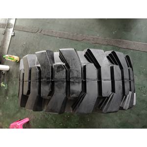 Rueda de Neumático Sólido para Manipulador Telescópico TOPOWER JLG Genie 33*12-20 33*12-16 con 18 Meses de Garantía y Precio de Fábrica - Product Image 6