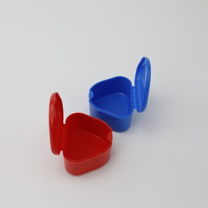 Estuche portátil para dentaduras postizas LK-418, almacenamiento oral triangular para adultos, tamaño grande - Product Image 1