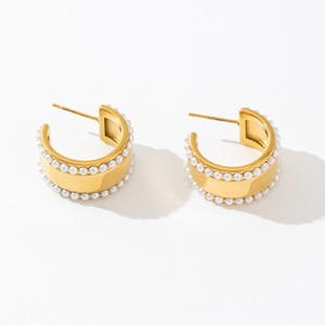 <span class=keywords><strong>Orecchini</strong></span> di Design con Perle d'Acqua Salata, Gioielli Placcati in Oro 18k, <span class=keywords><strong>Orecchini</strong></span> a Cerchio Larghi a Forma di C con Doppia Fila di Perle - Product Image 4