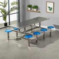 Table à manger moderne pour plusieurs personnes en acier inoxydable avec chaises pour employé et étudiant pour cantine scolaire et restaurant de restauration rapide