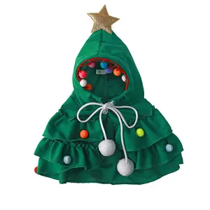 Noel ağacı pelerinin şeklinde yeni bir sıcak ürün, bir köpek ceketine dönüşen yumuşak bir uyum