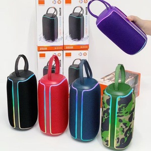 Enceinte portable sans fil M32PRO avec lumière RGB, support <span class=keywords><strong>de</strong></span> lanière, radio FM, carte TF, Bluetooth 5.4 pour camping en extérieur, voyage, fête, cadeau, boîte à son - Product Image 4
