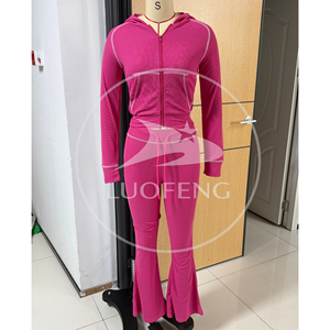 Completo Due Pezzi da Donna: Set Coordinato con Giacca in Maglia Waffle e Pantaloni a Zampa con Dettagli a Contrasto e Cerniera, Ideale per lo Streetwear - Product Image 2