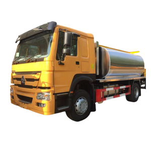 Camion pulvérisateur de bitume Sino Howo pour l'entretien routier et la distribution d'asphalte - Product Image 4