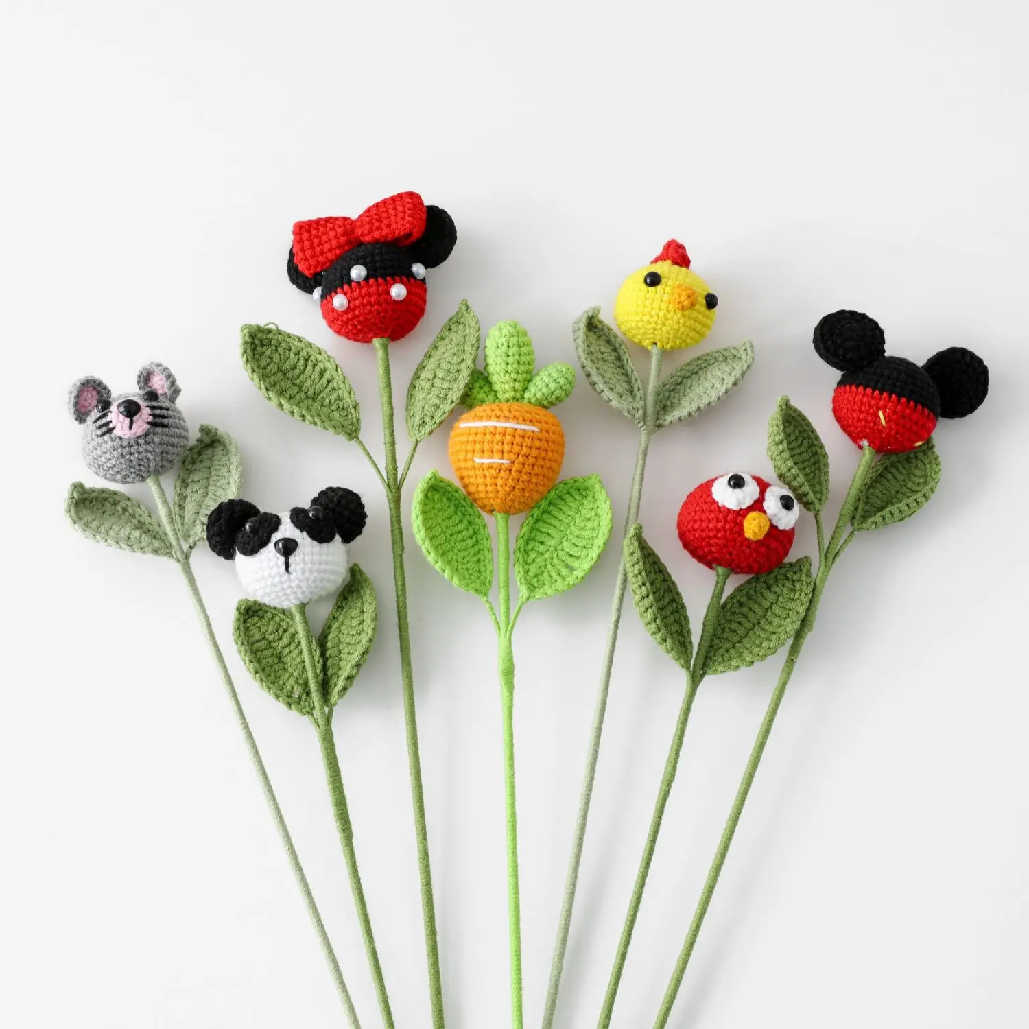 Hot Sale Hand Made Wool Hook Woven Small Animal Fruit And Vegetable Flower Bouquet Home Decoration Ornament Gift
