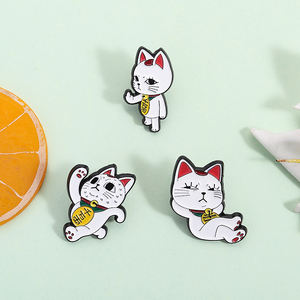 Turbo nonnina smalto gatto spilla divertente personaggio Anime gioielli regalo per gli amici zaino all'ingrosso - Product Image 2