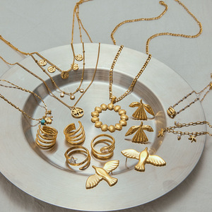 European and American Stainless Steel Necklace for Women <strong>High</strong>-<strong>end</strong> <strong>Jewelry</strong> That Does Not Fade 18k Gold Zircon Necklace Accessory - Product Image 2