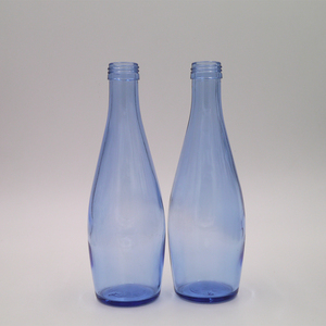 Bouteille en verre à boire doux d'eau minérale bleu cobalt 330ml avec bouchon à vis personnalisé Materia Prima Botellas De Vidrio De Color - Product Image 6