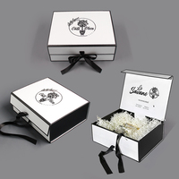 Personnalisé Coloré Réutilisable Pliant Noir Dur Grande Boîte Cadeau Avec Couvercle Pour Vêtements De Luxe Ruban Magnétique Boîte Cadeau Emballage