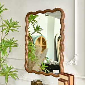 Espejo de Pared Rectangular Decorativo con Marco de Madera Ecológico Hecho a Mano Estilo Rústico para Sala de Estar, Marca Accent Home - Product Image 2