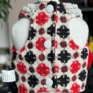 Robe de luxe pour chien de créateur, style français, avec chapeau béret rouge, nœud perlé et jupe tutu de princesse, petite taille, pour l'été et le Nouvel An chinois - Product Image 3
