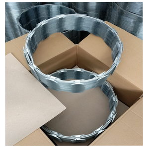 Clôture anti-escalade en fil de fer galvanisé à chaud avec lames concertina, rouleau de fil de sécurité pour ferme et prison - Product Image 1