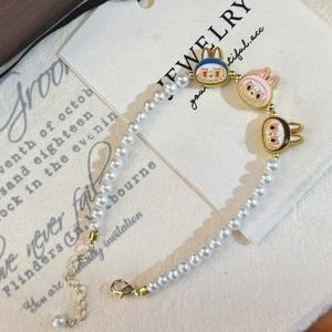 Bracelet populaire en perles d'eau douce naturelles faites à la main, motif lapin de dessin animé mignon, style manga, idéal pour les occasions religieuses - Product Image 5
