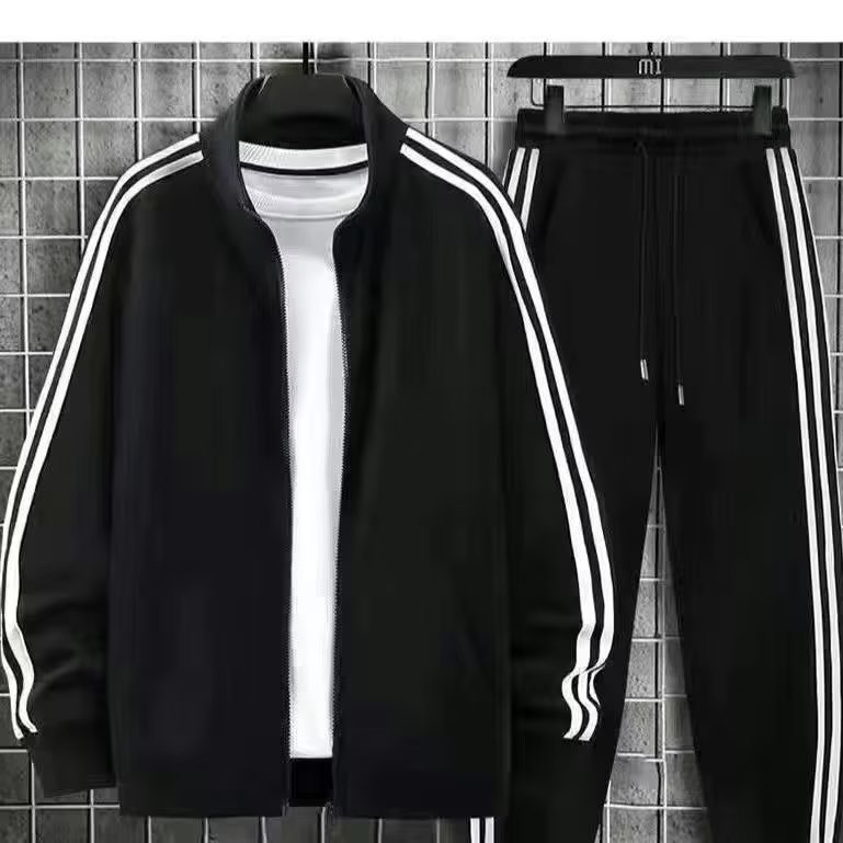 Completo tre pezzi giacca nera e pantaloni