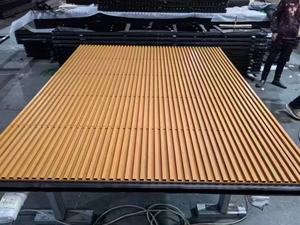 16x7ft 16x8ft 8x7ft Personnalisé Moderne Blanc Grille Design Sectionnel Motorisé Automatique Aérien Coulissant Portes <span class=keywords><strong>de</strong></span> <span class=keywords><strong>Garage</strong></span> Isolées - Product Image 4