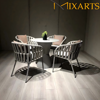 Ensemble table et chaises de salle à manger modernes en aluminium léger avec coussins confortables à séchage rapide en tissu imperméable, portables pour l'école