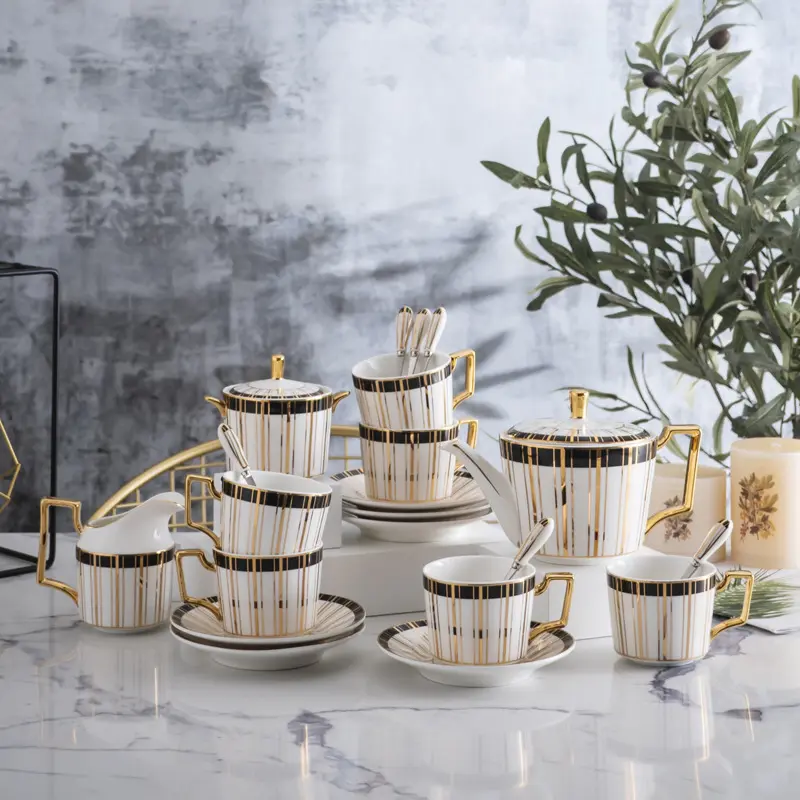 Kemik çini kahve seti beyaz altın porselen çay seti gelişmiş Pot fincan seramik kupa şekerlik kreması demlik süt sürahisi çay seti