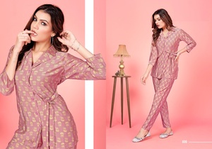 Conjunto de diseñador de material de rayón de primera calidad para mujer de proveedor indio a un precio asequible - Product Image 6