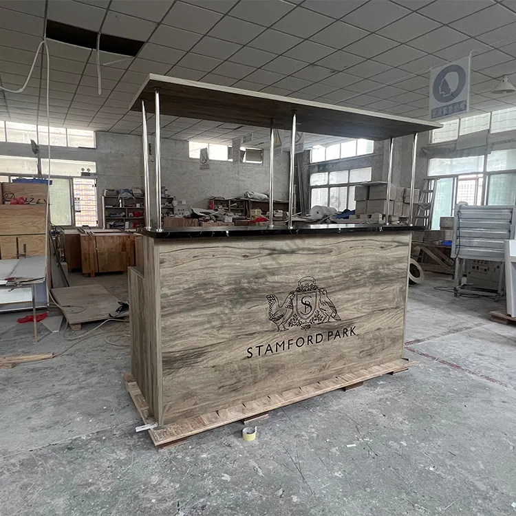 Madeira maciça e aço inoxidável Bar Stools Design Industrial Pop Up Bar Counter