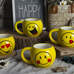 Happygo món quà độc đáo gốm <span class=keywords><strong>Mug</strong></span> Set thiết kế hiện đại với tùy chỉnh Nụ cười & nhăn mặt biểu tượng cảm xúc cho sử dụng hàng ngày - Product Image 1