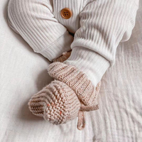 Chaussons bébé faits main en coton doux tricoté, chaussettes à lacets pour nouveau-né, chaussures de berceau côtelées chaudes, chaussures unisexes pour bébé