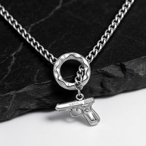 Collier Pendentif Pistolet GANG en Acier Inoxydable pour Hommes et Femmes, Breloque Arme Audacieuse, Chaîne Curb Hip-hop, Bijoux Streetwear, Étanche, Cadeau - Product Image 4